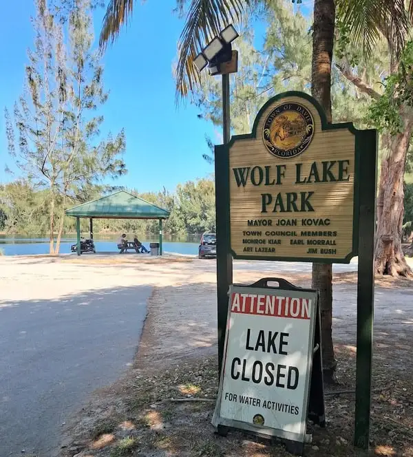 Wolf Lake Park Davie FL